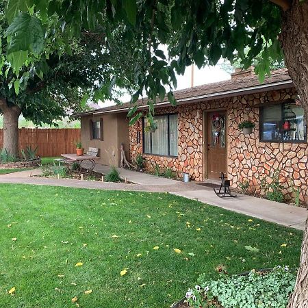 Zion'S Backyard Bed And BreakfastColorado City エクステリア 写真