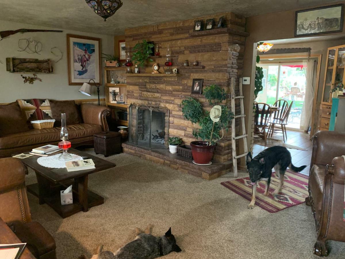 Zion'S Backyard Bed And BreakfastColorado City エクステリア 写真