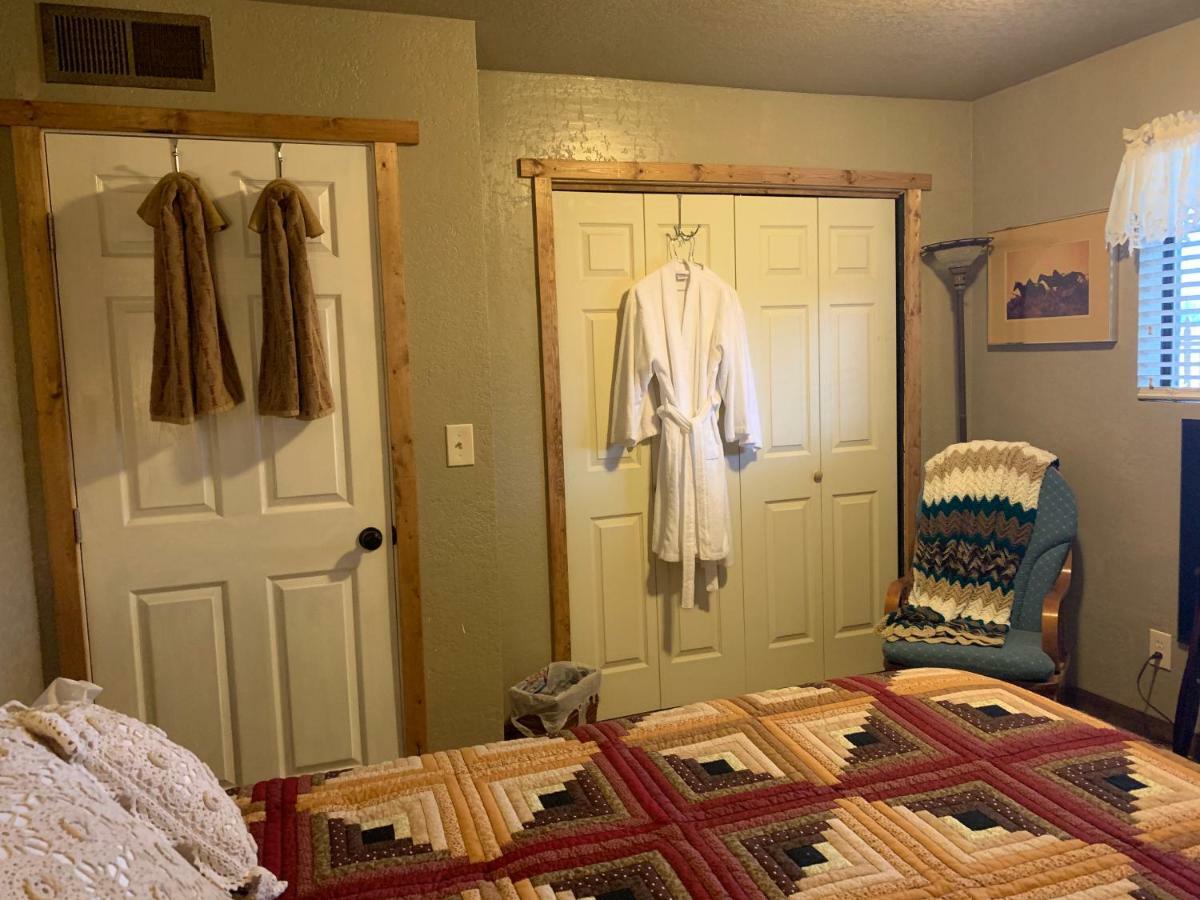 Zion'S Backyard Bed And BreakfastColorado City エクステリア 写真